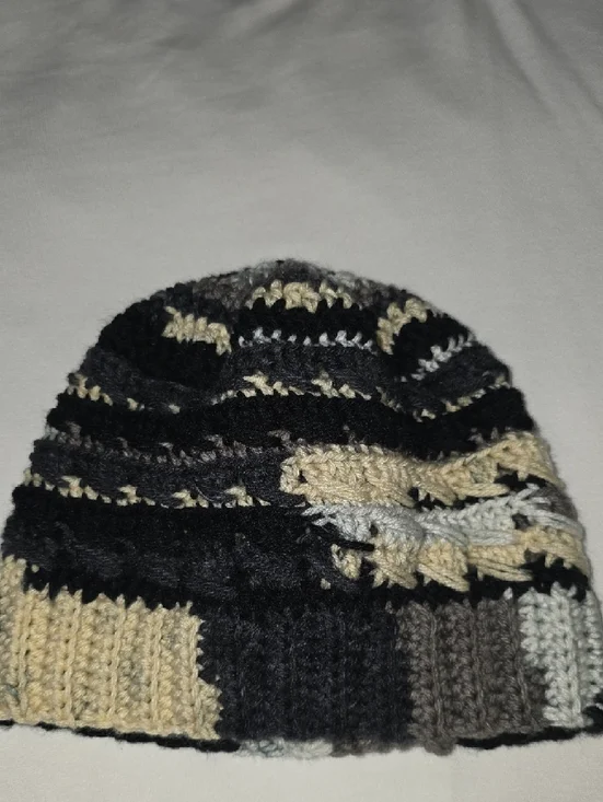 Handmade Multicolor Knit Beanie - Black, Cream & Gray - Picture 5 of 5
